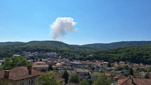 Explozie în Bulgaria, la un depozit de armament posibil destinat Ucrainei. Patronul fusese otrăvit cu Noviciok