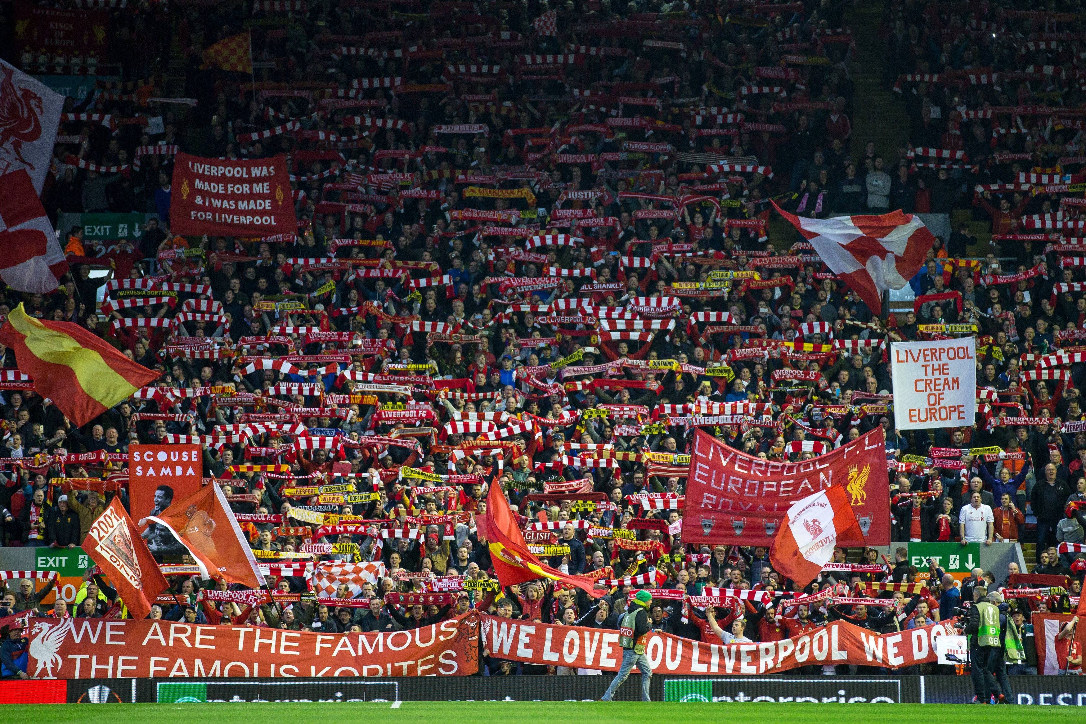 Trei dintre cei mai bogați oameni din lume s-au asociat pentru a prelua o bună parte din acțiunile Liverpool
