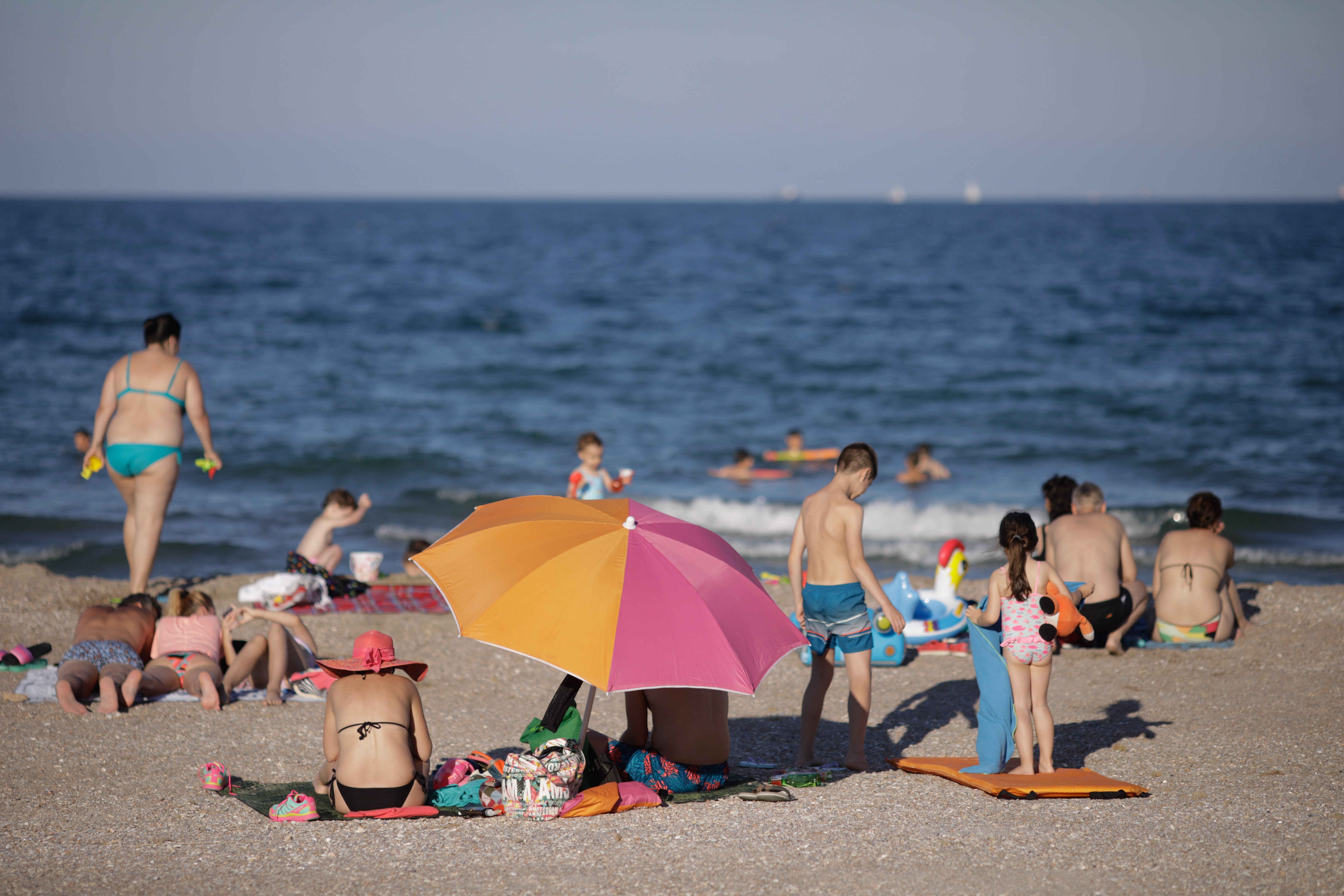 Marea s-a liniștit la Eforie Nord după zile cu valuri și curenți puternici. Ce le recomandă salvamarii turiștilor