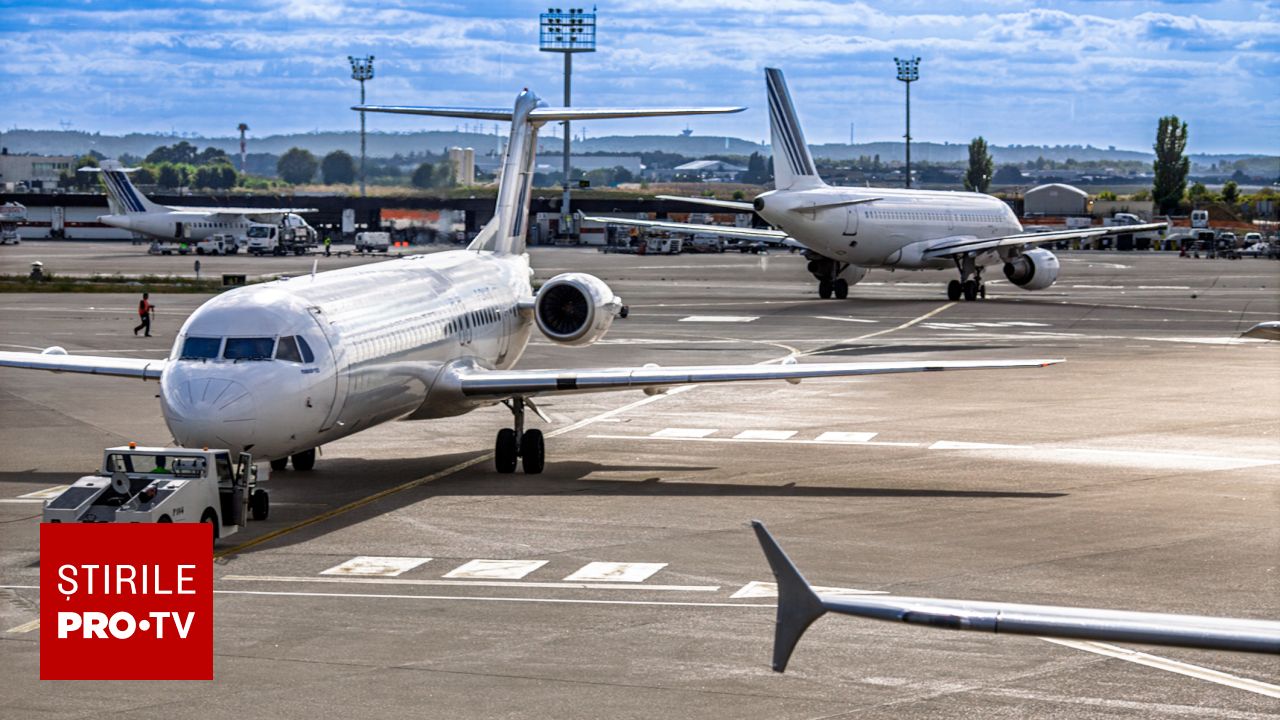 Un cuplu de pensionari, blocat în Muntenegru pentru că avionul era ...