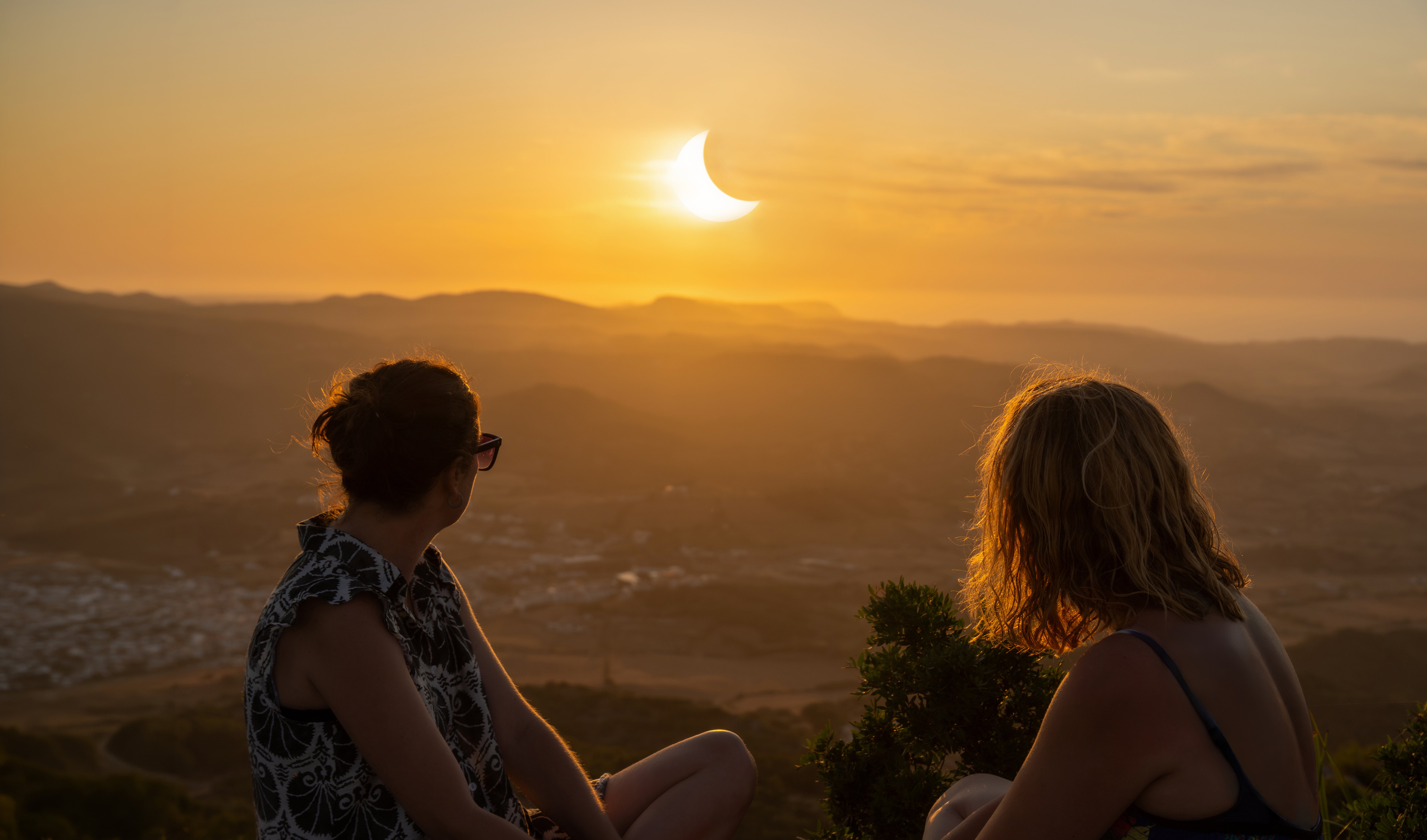 HARTA: Eclipsa de Soare, 12 august 2026: la ce oră începe și unde se vede cel mai bine în România evenimentul astronomic