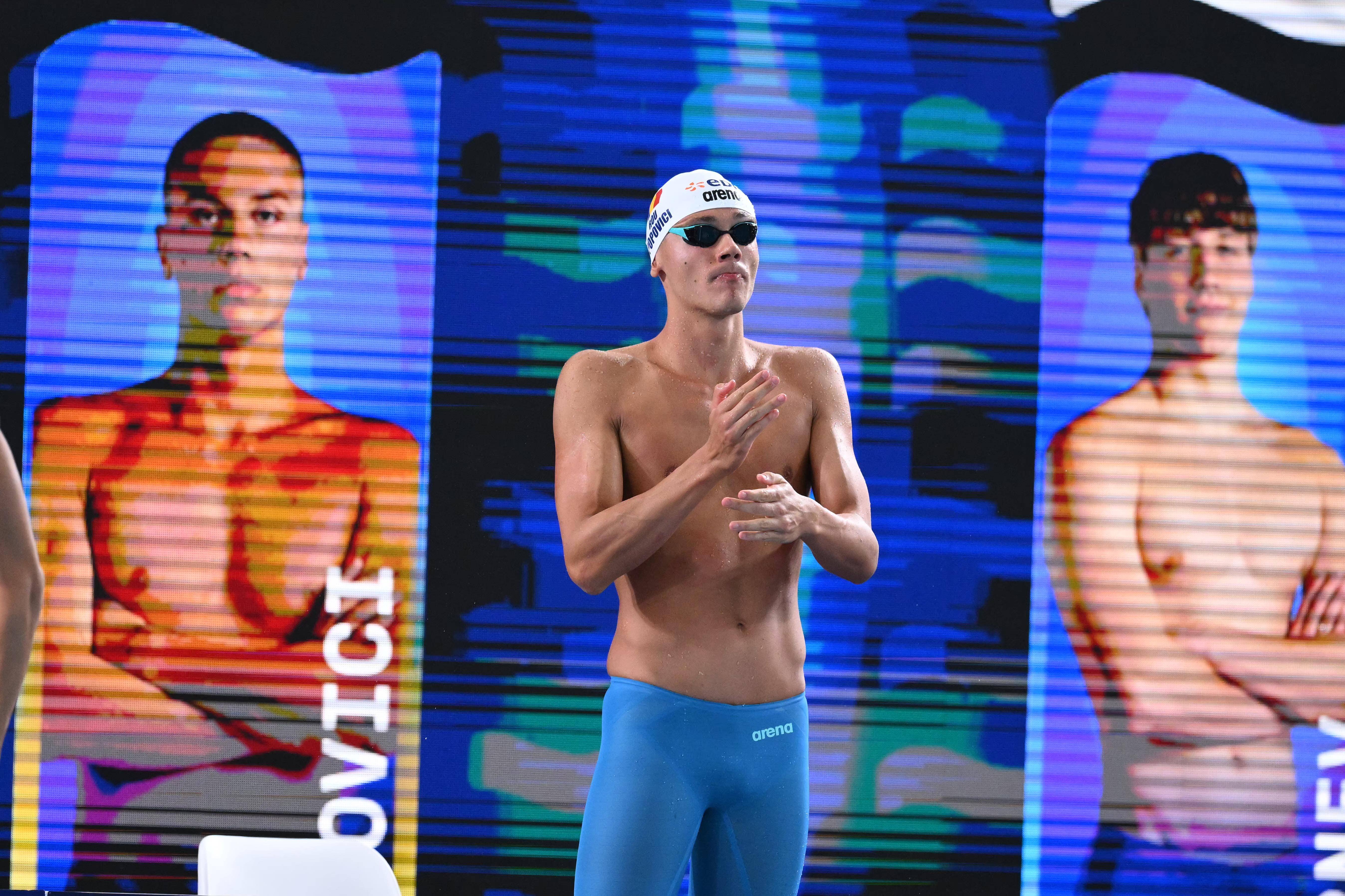 David Popovici luptă pentru a treia medalie europeană consecutivă la 100 m liber. De la ce oră începe finala