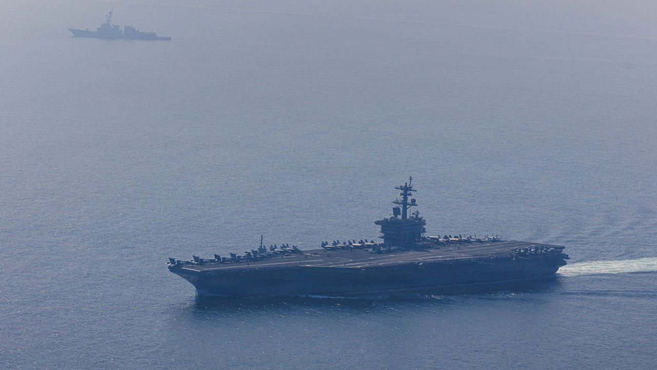 Criză acută de sănătate mintală la bordul portavionului american USS Abraham Lincoln