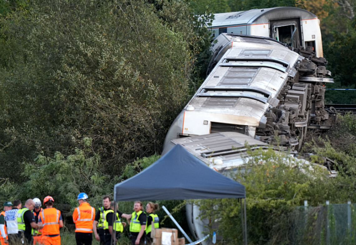 20 de răniți după deraierea unui tren în sud-estul Angliei, în apropiere de Lewes. Cauzele sunt necunoscute