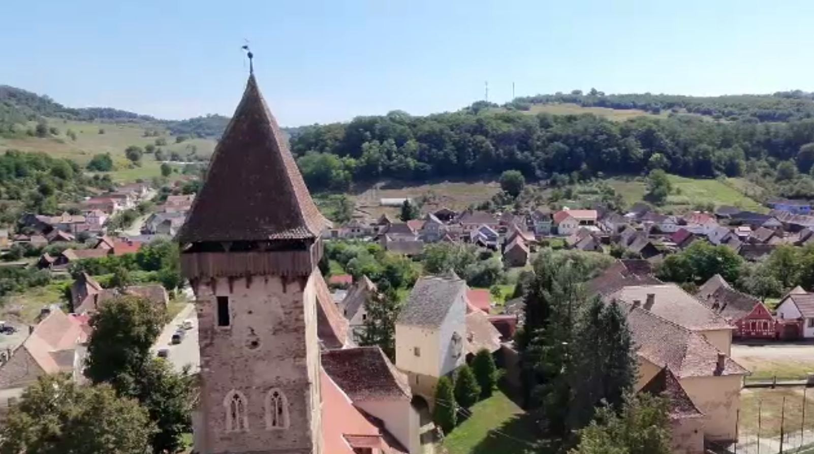 Satele săsești din Transilvania, pline de turiști în timp ce stațiunile montane pierd vizitatori. Cazarea costă și 60 de lei