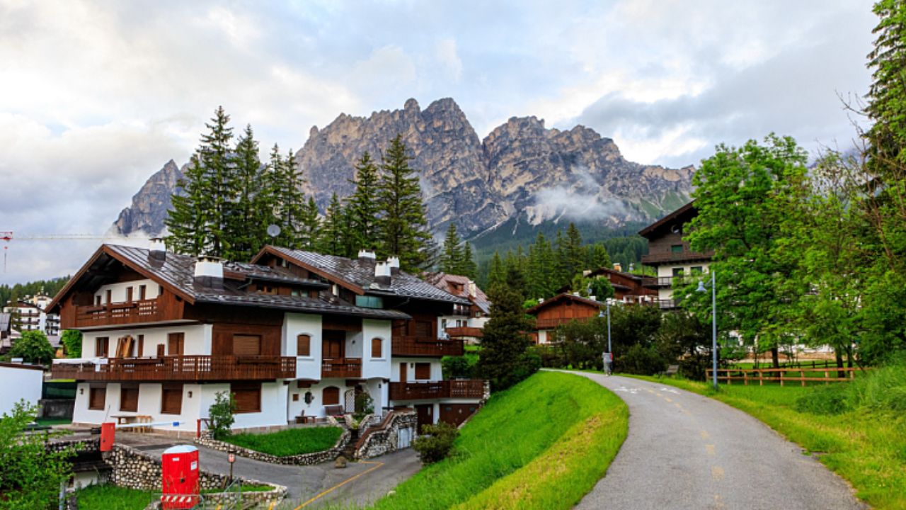 Amenzi de până la 500 euro în Cortina d'Ampezzo pentru turişti nesăbuiți
