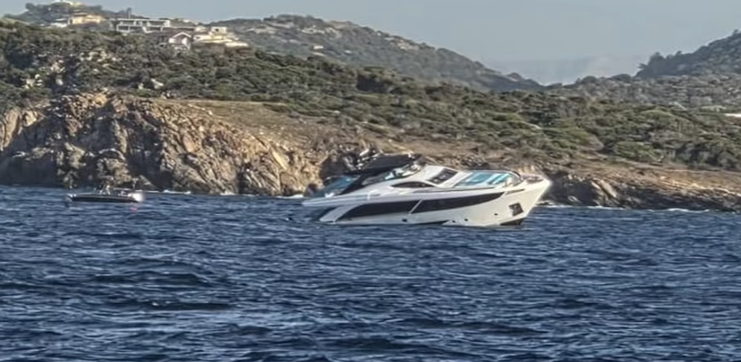 Un iaht de 9,1 milioane de dolari s-a scufundat în Sardinia, la doar câteva zile după ce a fost predat proprietarului