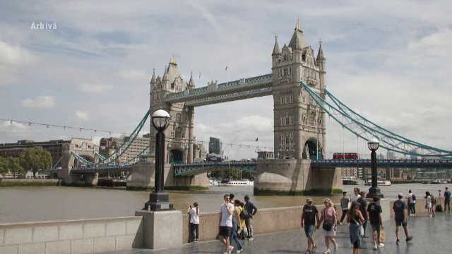 Românii au cucerit piața muncii din Marea Britanie. Domeniile în care comunitatea noastră s-a impus spectaculos
