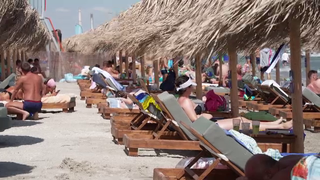 Peste 200.000 de turiști au ajuns pe litoral de Sfânta Maria. „Este cel mai aglomerat weekend din sezon”