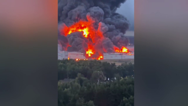 Ucraina a atacat un depozit-cheie pentru economia Rusiei. Un incendiu de proporții a cuprins complexul