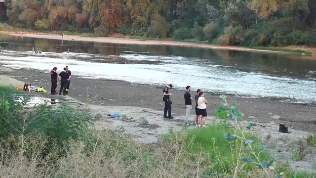 Un tânăr de 18 ani este căutat în râul Someș, după ce a fost luat de curenți. Venise din Bacău pentru a munci