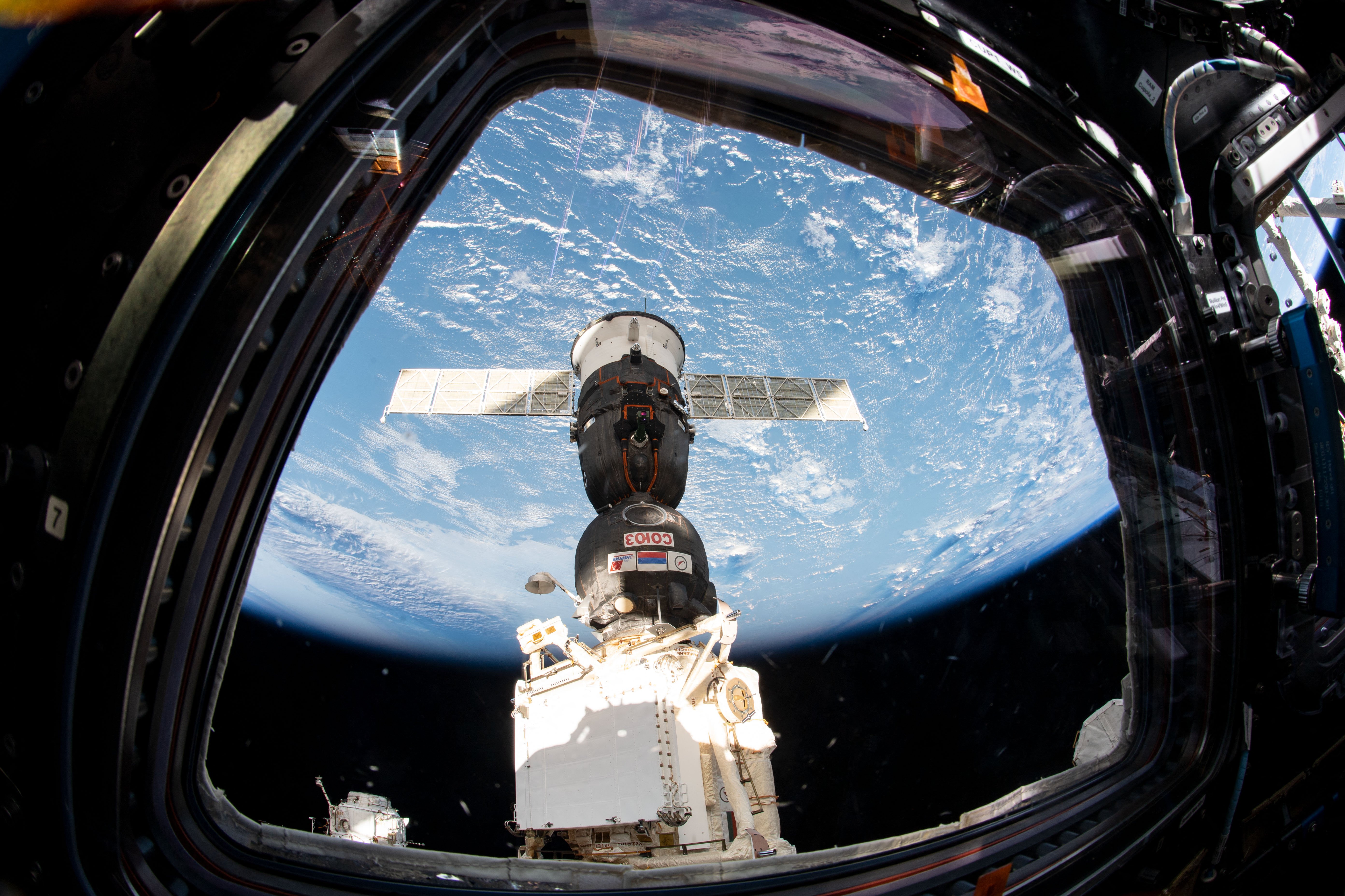 Rusia își dezvoltă propria rețea de internet prin satelit. De ce sistemul Rassvet ar putea fi vulnerabil în fața Ucrainei