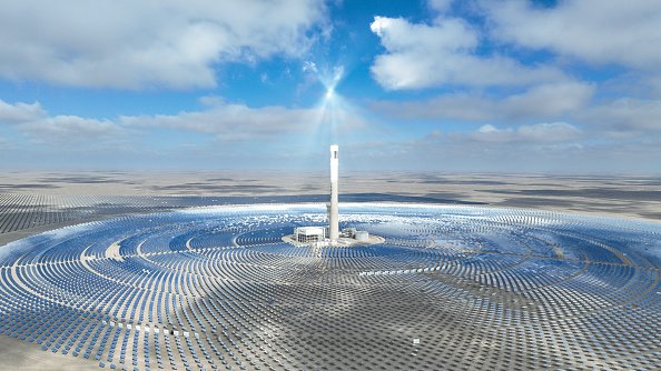 China construiește cea mai înaltă centrală solară termică din lume, cu 15.927 de oglinzi și un turn de 210 metri. FOTO