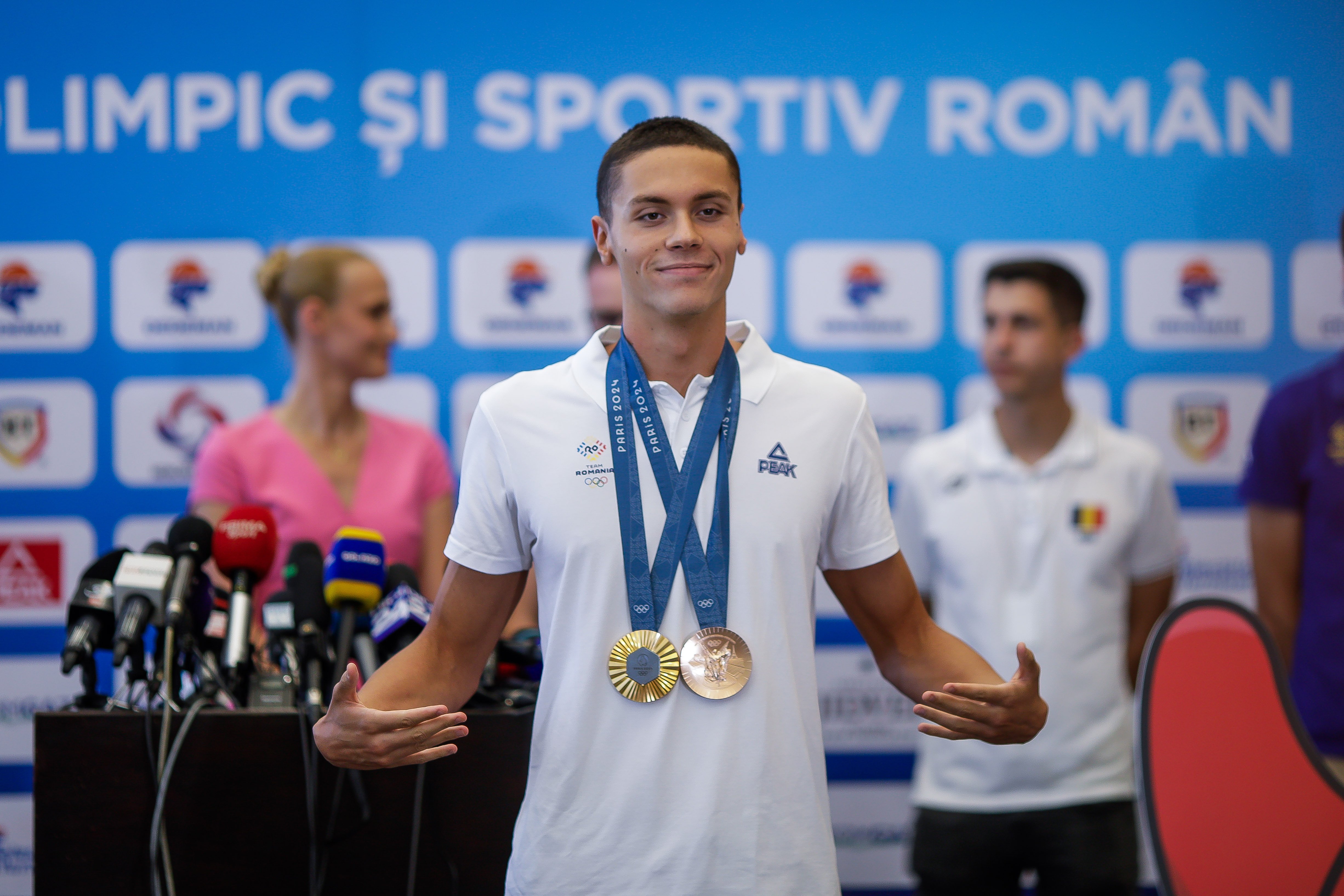 David Popovici, mesaj ferm după revenirea la București: „Cât de mult pot aștepta sportivii?” Ce a spus despre ANS