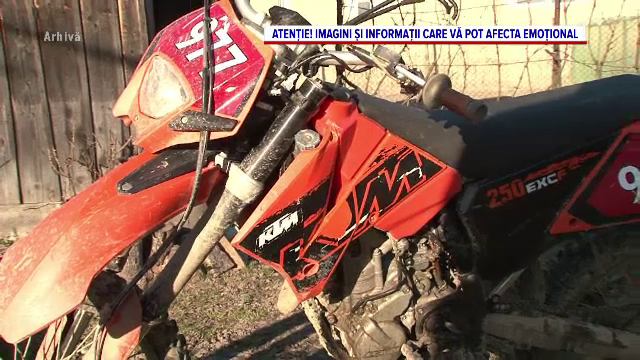 Un copil de 5 ani a murit după ce a fost lovit de o motocicletă condusă de un adolescent, în Suceava