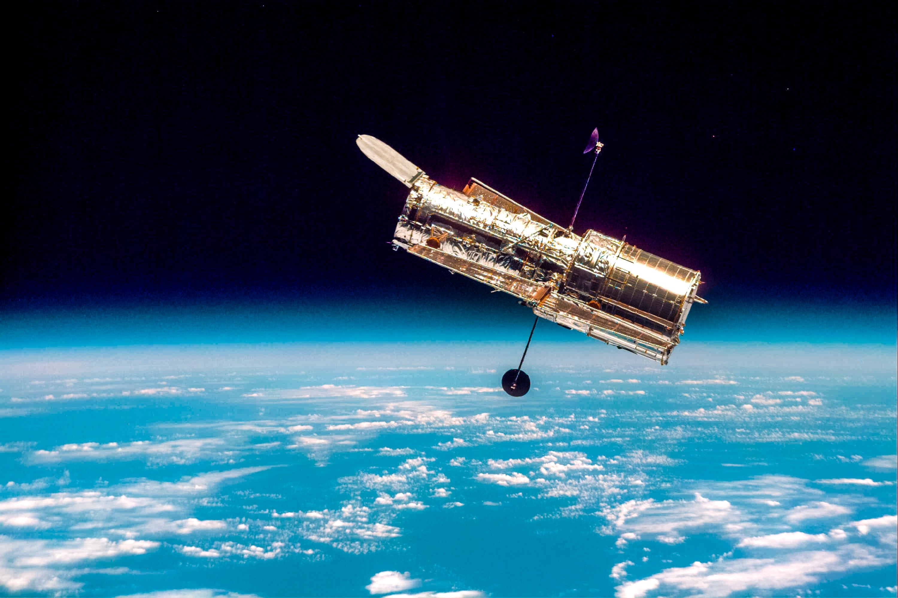 Un telescop NASA va cădea necontrolat pe Pământ. Misiunea de salvare a SWIFT a fost anulată