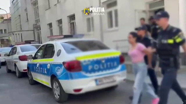 Doi îndrăgostiți, reținuți după ce au furat un borcan cu aur din casa unei pensionare. Unde a ajuns mica comoară