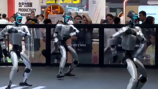 Roboții umanoizi cu IA, la un pas de „momentul ChatGPT”. China vrea să devină lider mondial
