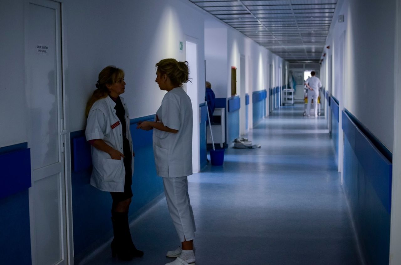Noile salarii din Sănătate, conform ultimei variante a legii. Cât ar urma să căștige un medic primar și un rezident