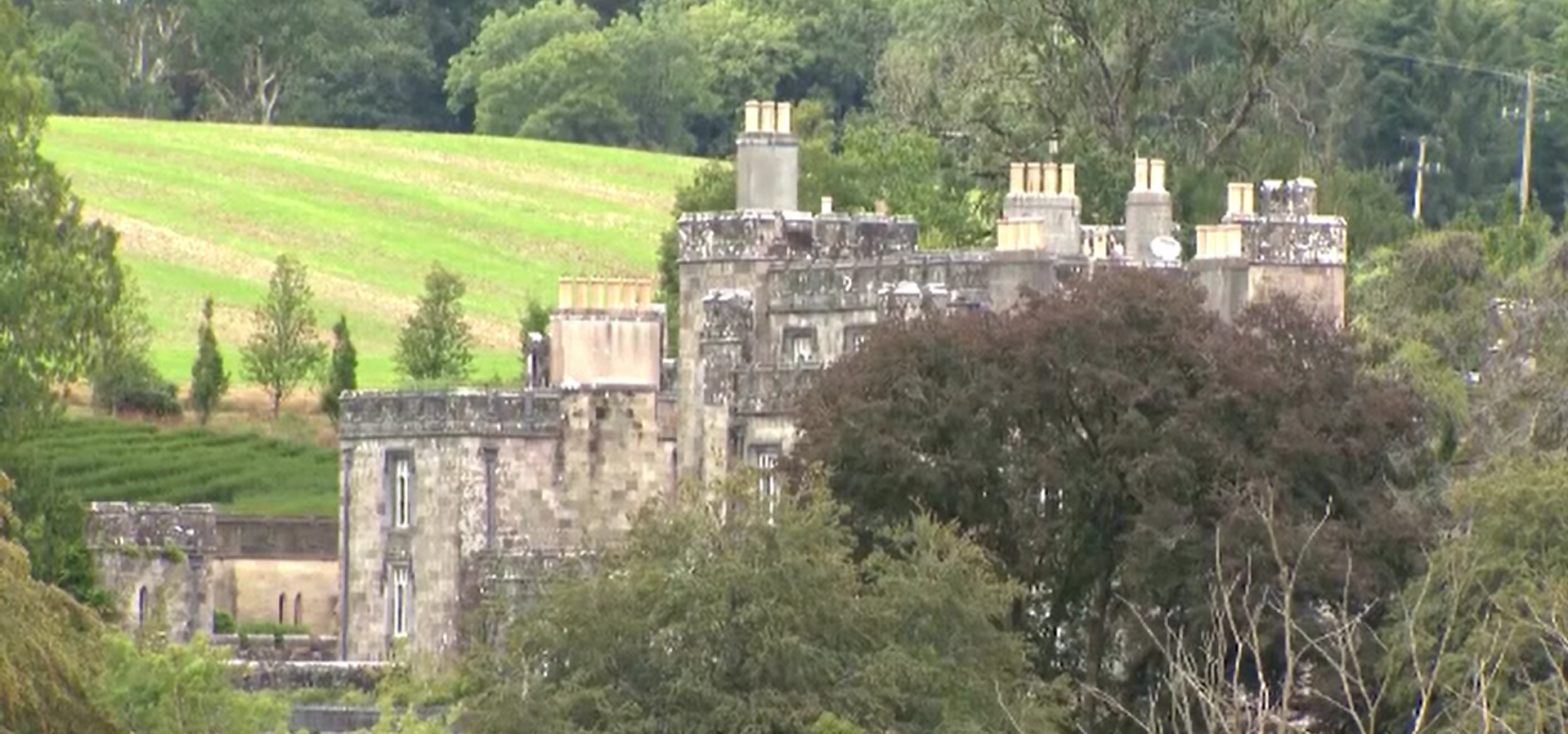 Mark Zuckerberg și-a cumpărat un castel gotic în Irlanda. Proprietatea valorează aproximativ 30 de milioane de euro