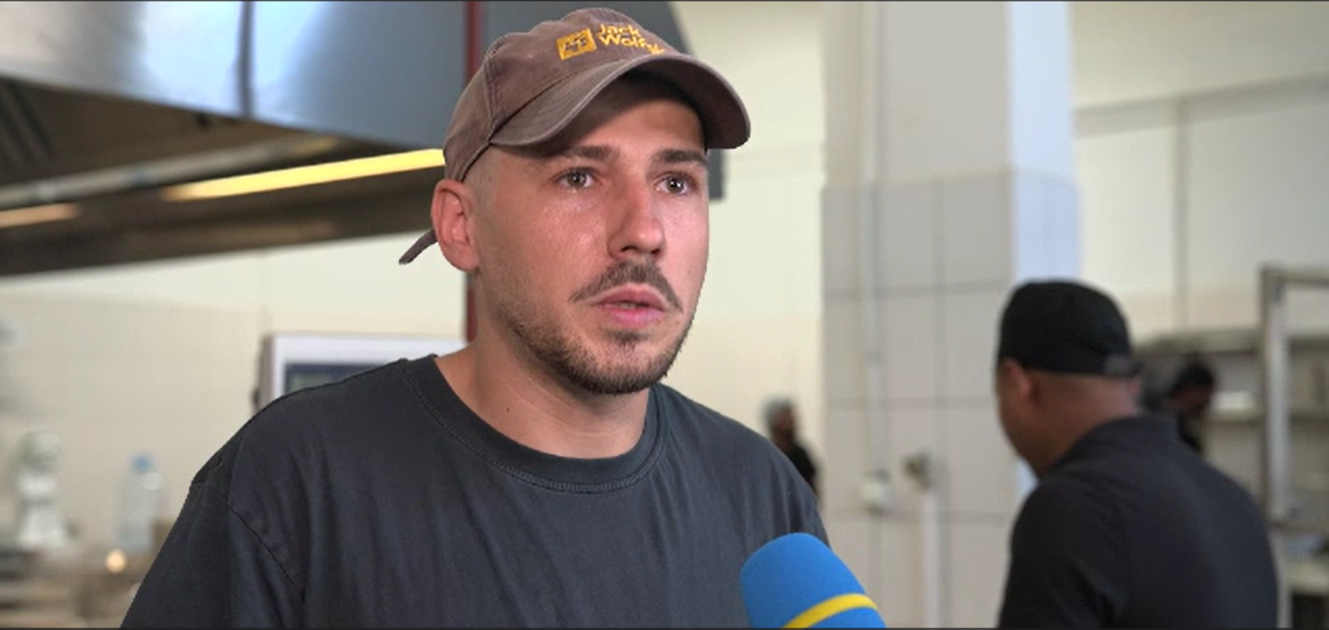 Un român care câștiga 4.000 de lire pe lună în Anglia a ales să se întoarcă în țară. Ce salariu are acum în România