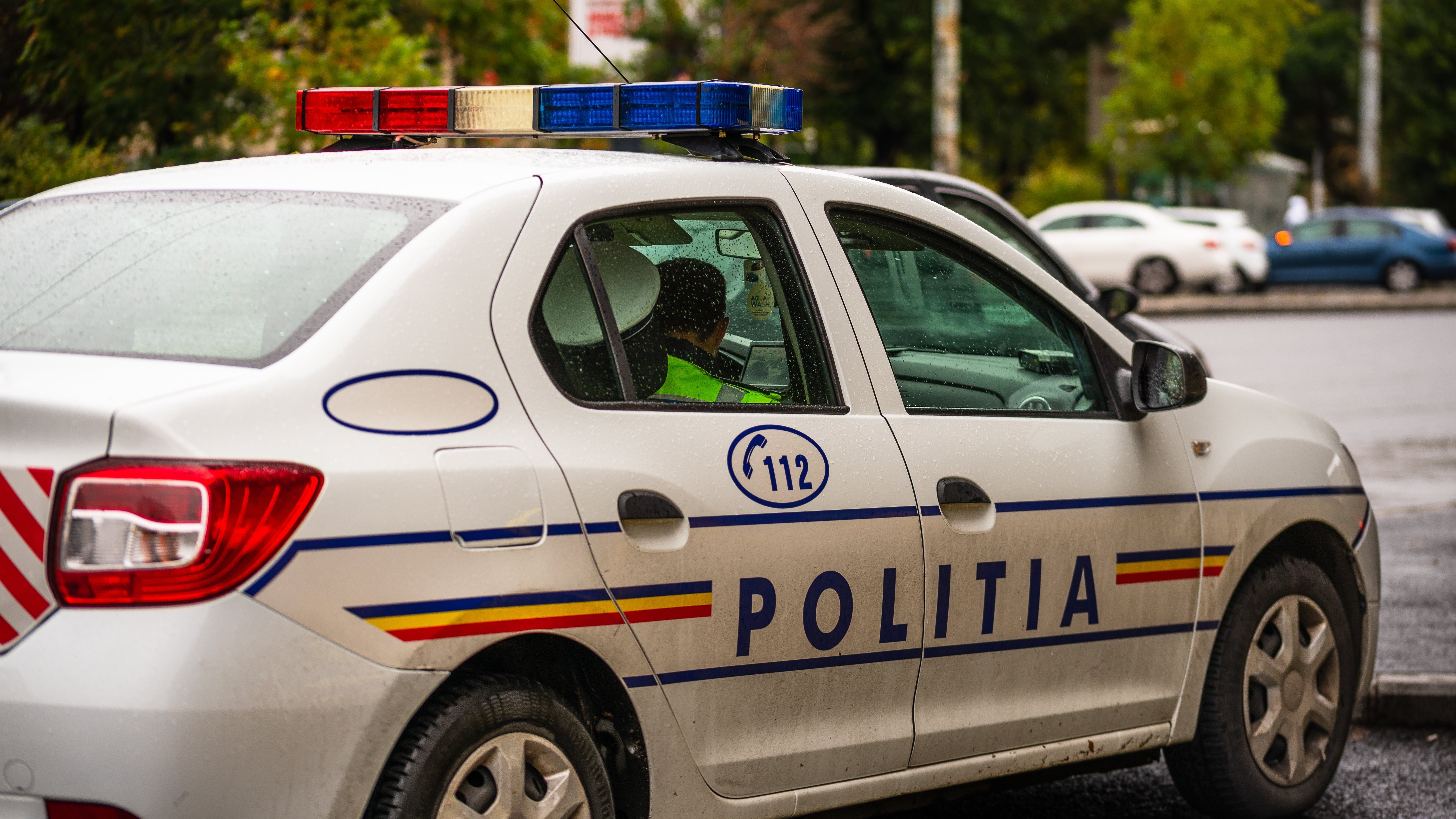 Un minor de 15 ani a fost reținut după ce a înjunghiat un tânăr de 23 de ani în Galați