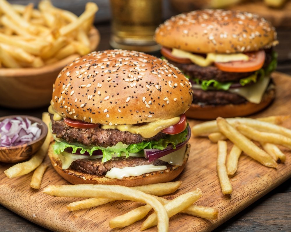 Un angajat din Țările de Jos va primi despăgubiri de 270.000 de euro, după ce a fost concediat din cauza a patru hamburgeri