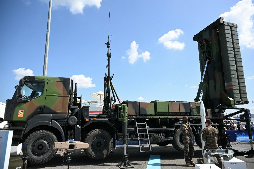 Italia pregătește în secret un nou ajutor militar pentru Ucraina. Armele pe care le oferă Meloni pentru apărarea Kievului