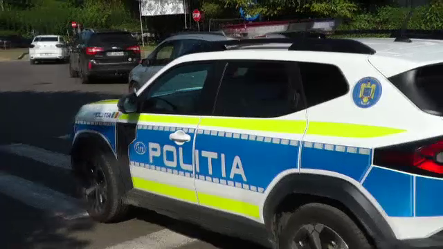 O femeie însărcinată a murit după ce s-a aruncat de la etajul patru. Iubitul ei a sunat la 112 abia după două ore