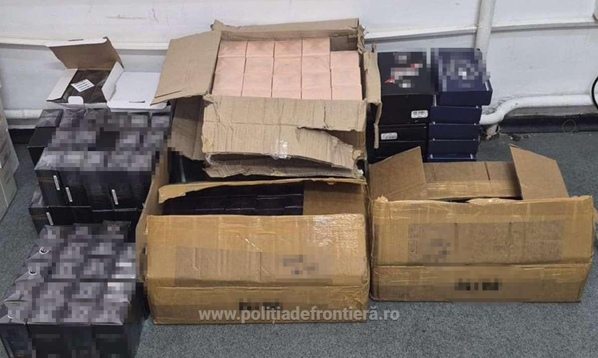 Descoperire de 164.000 de euro la vama Giurgiu. Ce au găsit poliţiştii în bagajele unor cetăţeni români şi turci. FOTO