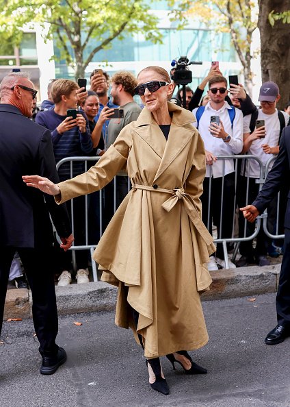 Celine Dion, prima apariție publică din ultimii doi ani. Artista se pregătește să urce din nou pe scenă, la Paris. FOTO