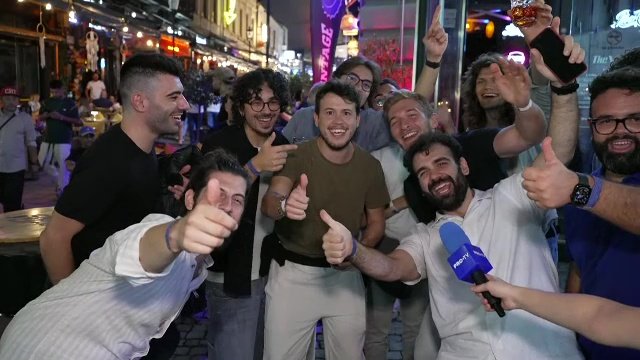 De ce sunt turiștii străini așa încântați de centrul vechi al Capitalei: ”În Germania nu avem așa ceva”