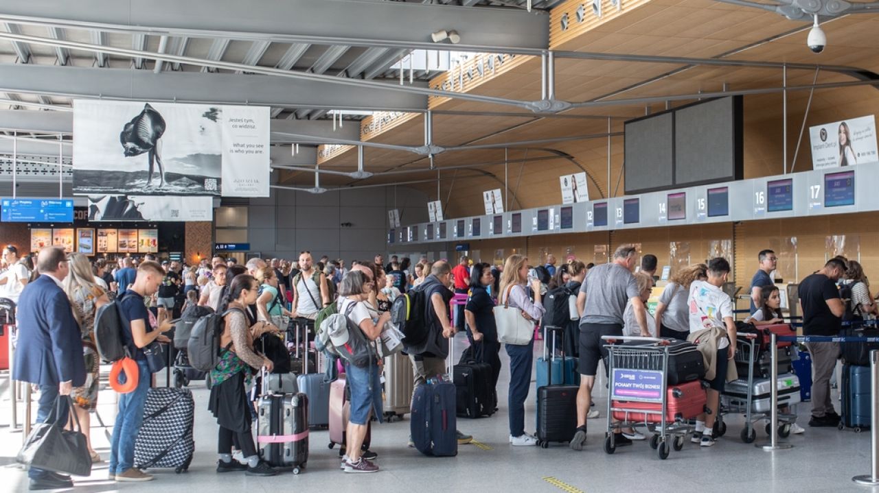 Feribot din Polonia s-a întors și a plecat mai devreme: 130 de pasageri au rămas blocați