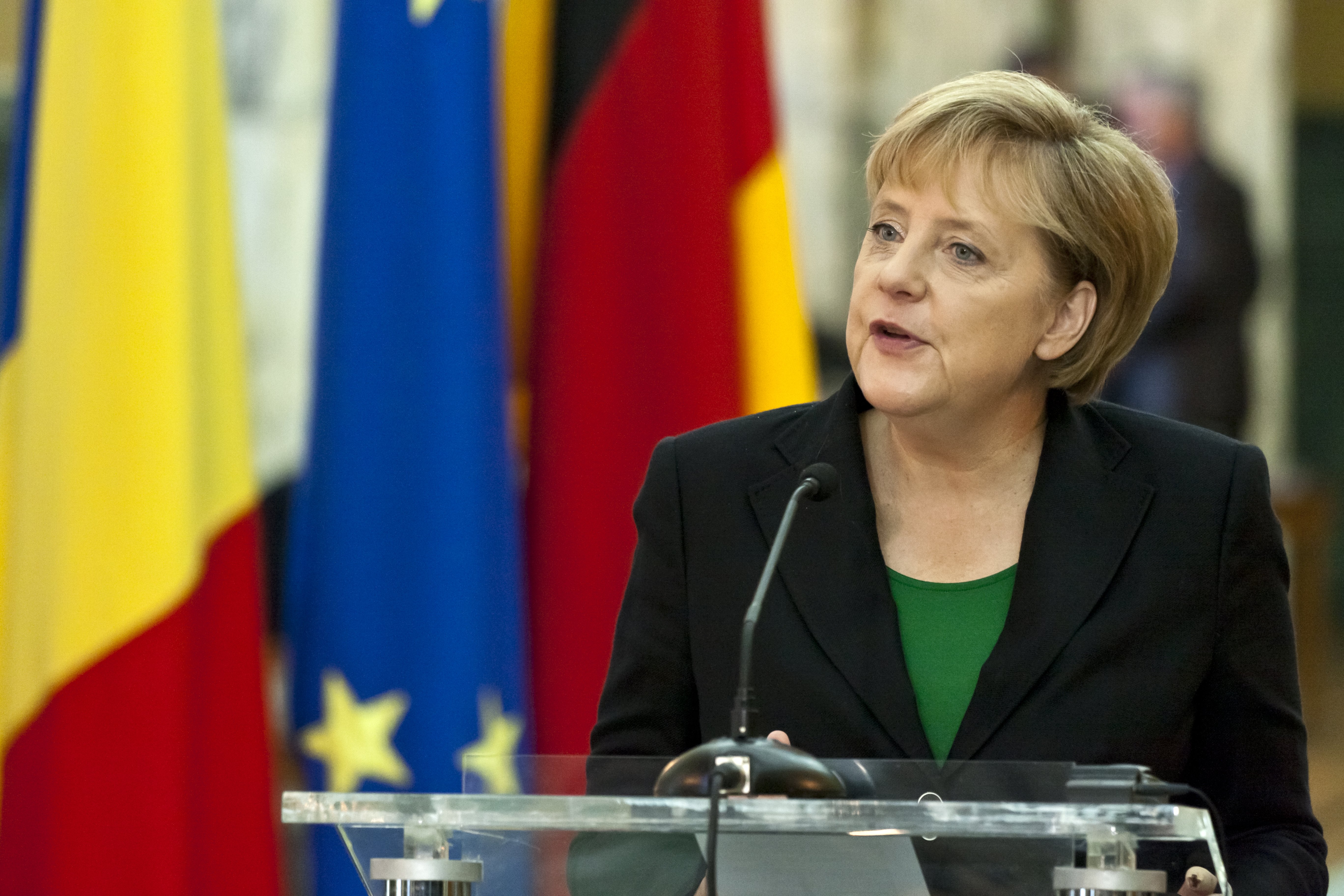 Angela Merkel vine la București, una din puținele capitale unde își lansează volumul de amintiri despre ”meandrele puterii”