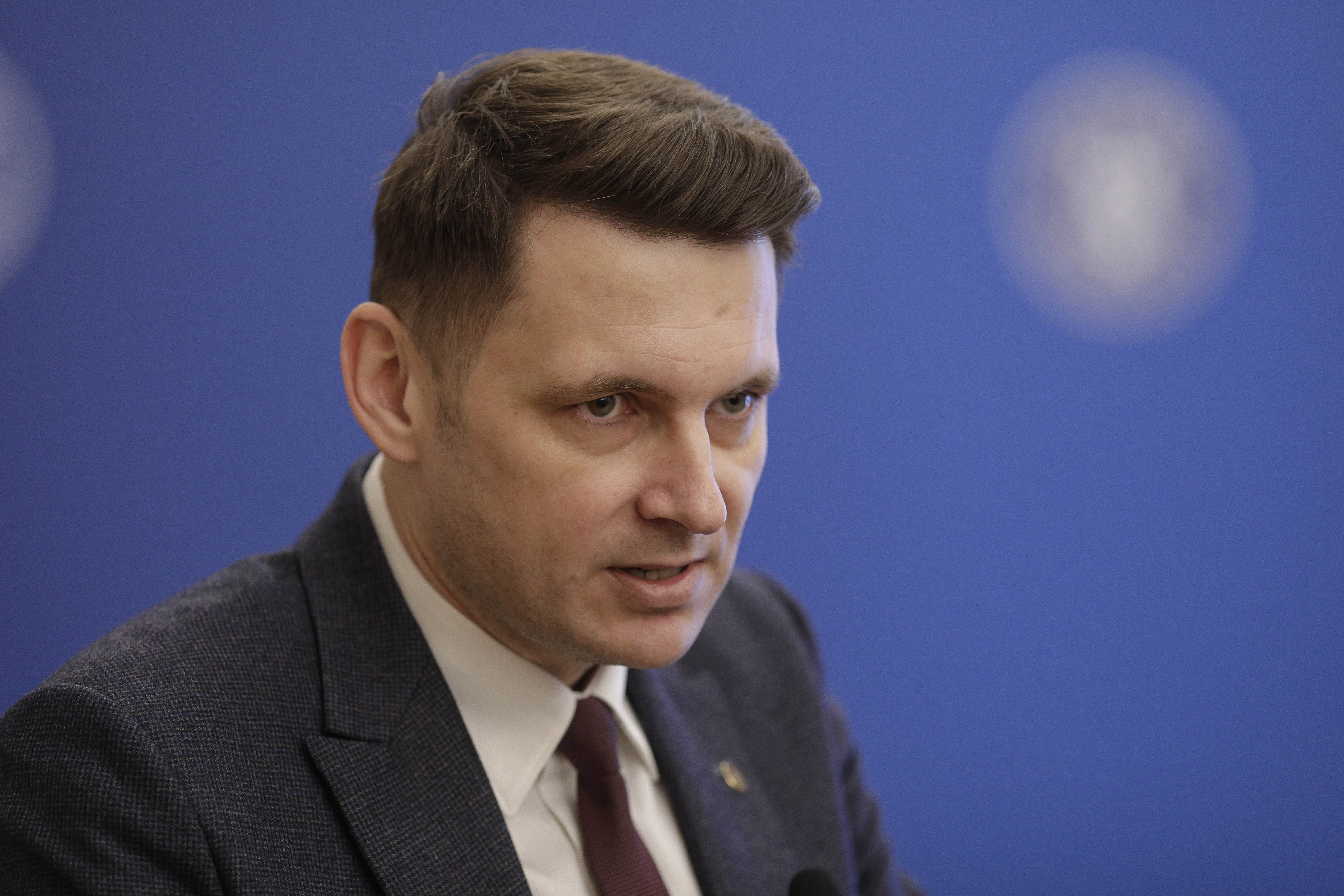 Președintele Senatului a cerut limitarea mandatelor șefilor serviciilor: „Este nevoie pentru sănătatea democrației”