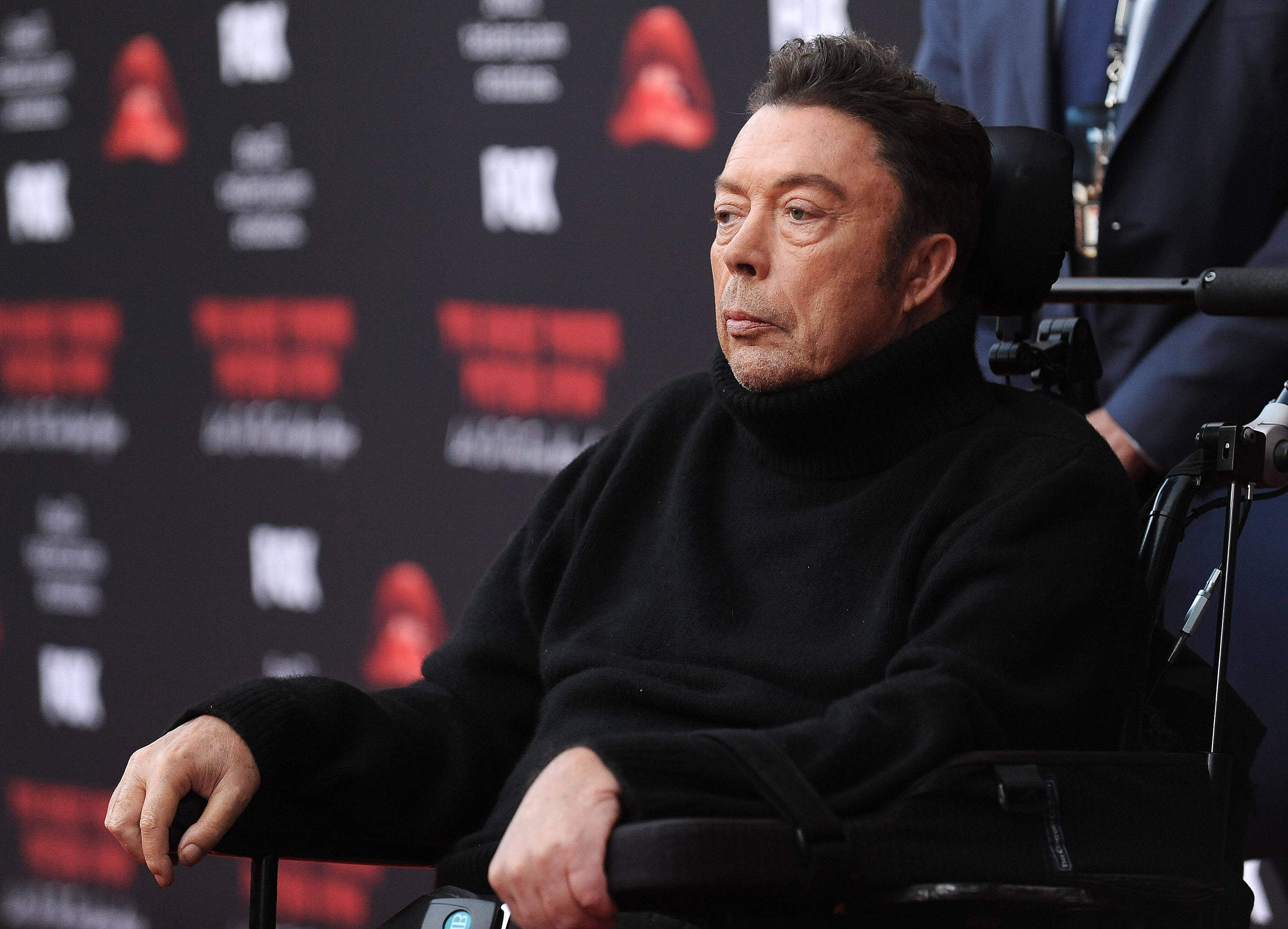 Cauza decesului lui Tim Curry, starul din „The Rocky Horror Picture Show”. Actorul suferise un AVC în urmă cu 14 ani