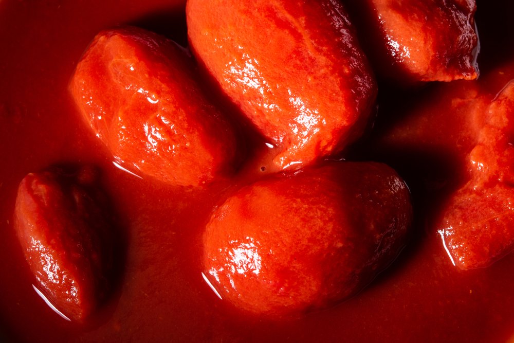 Pomodori pelati, secretul italienilor pentru roșii gustoase tot anul. Cum se prepară și la ce se folosesc