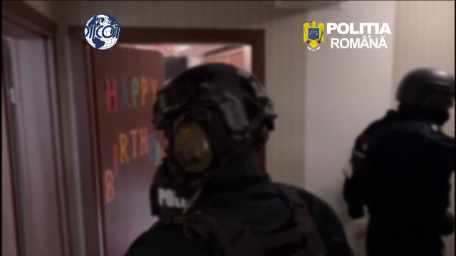 A plătit sute de mii de euro unor interlopi din București după ce i s-a arătat poza unui cec de 50 milioane dolari