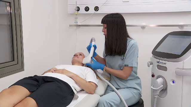 Ce se întâmplă cu pielea după slăbirea rapidă cu medicamente. Tot mai mulți români apelează la chirurgia estetică