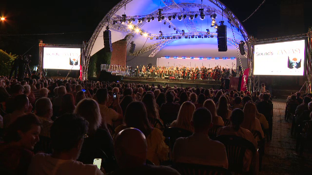 Muzica filmelor celebre a răsunat la Timișoara. Peste 2.000 de spectatori au ascultat concertul simfonic