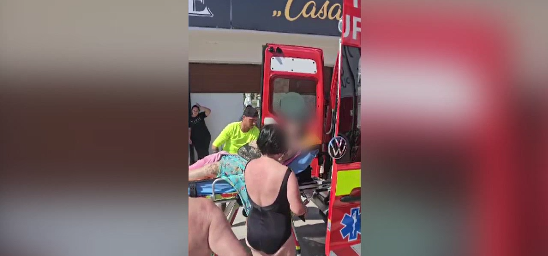 Doi soți, la un pas de moarte pe litoral, după ce au intrat în mare deși era steag roșu. Care e starea lor