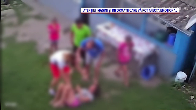 „Te omor!" O fată de 14 ani, bătută în curtea casei de o vecină și de tată, la Iași. Copila fugise de acasă
