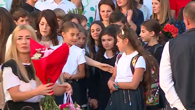 Reacția sinceră a unui băiețel în prima zi după vacanță: „Începe școala și nu îmi doresc asta”