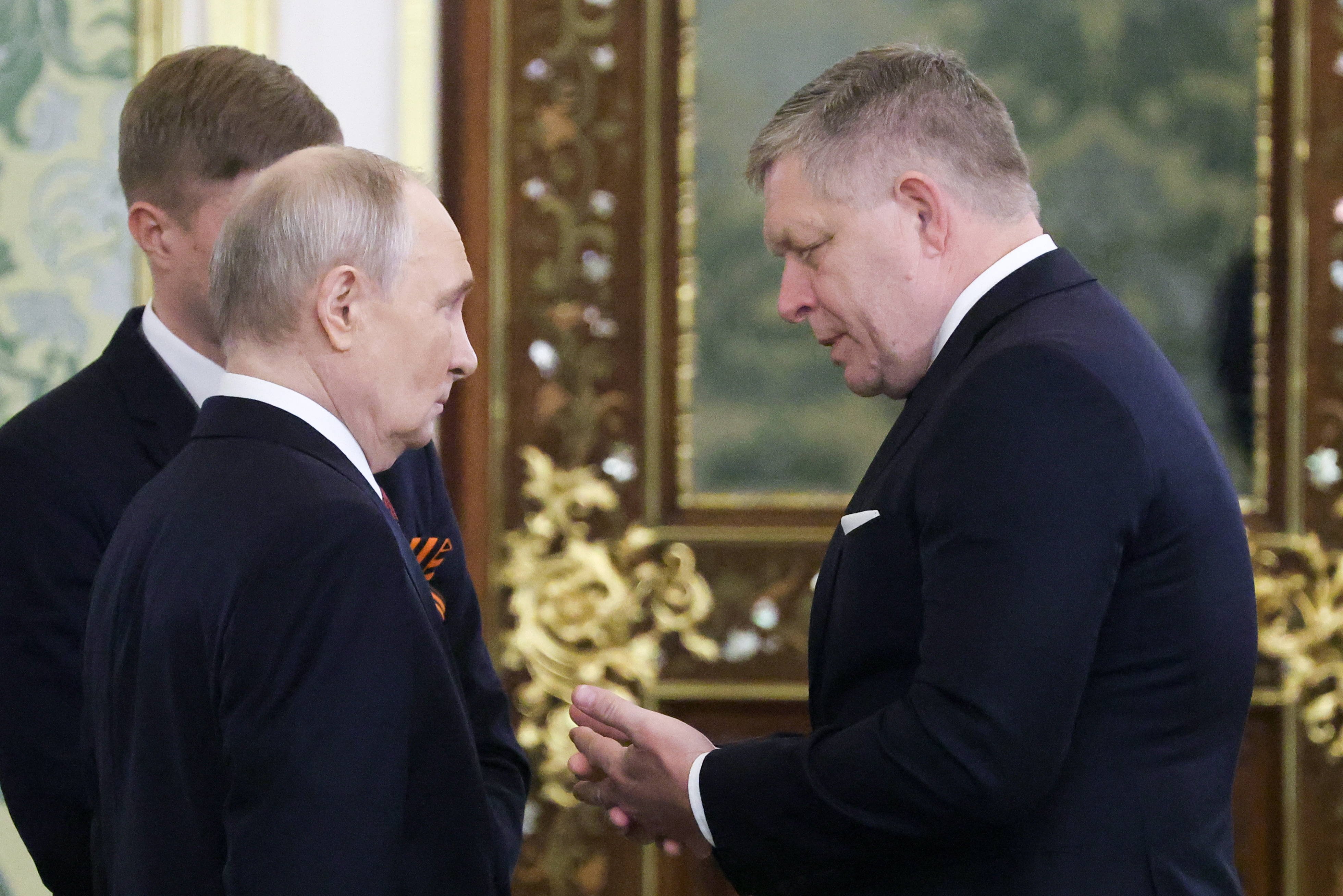 Declarație surprinzătoare din Guvernul Robert Fico, un apropiat al Kremlinului: ”Vladimir Putin este criminal de război”