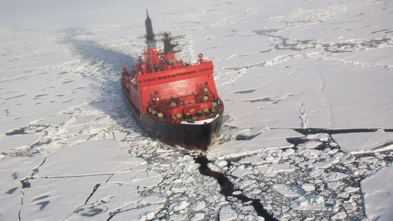 Submarine rusești interceptate lângă Svalbard în timp ce testau o armă subacvatică secretă. Reacția NATO