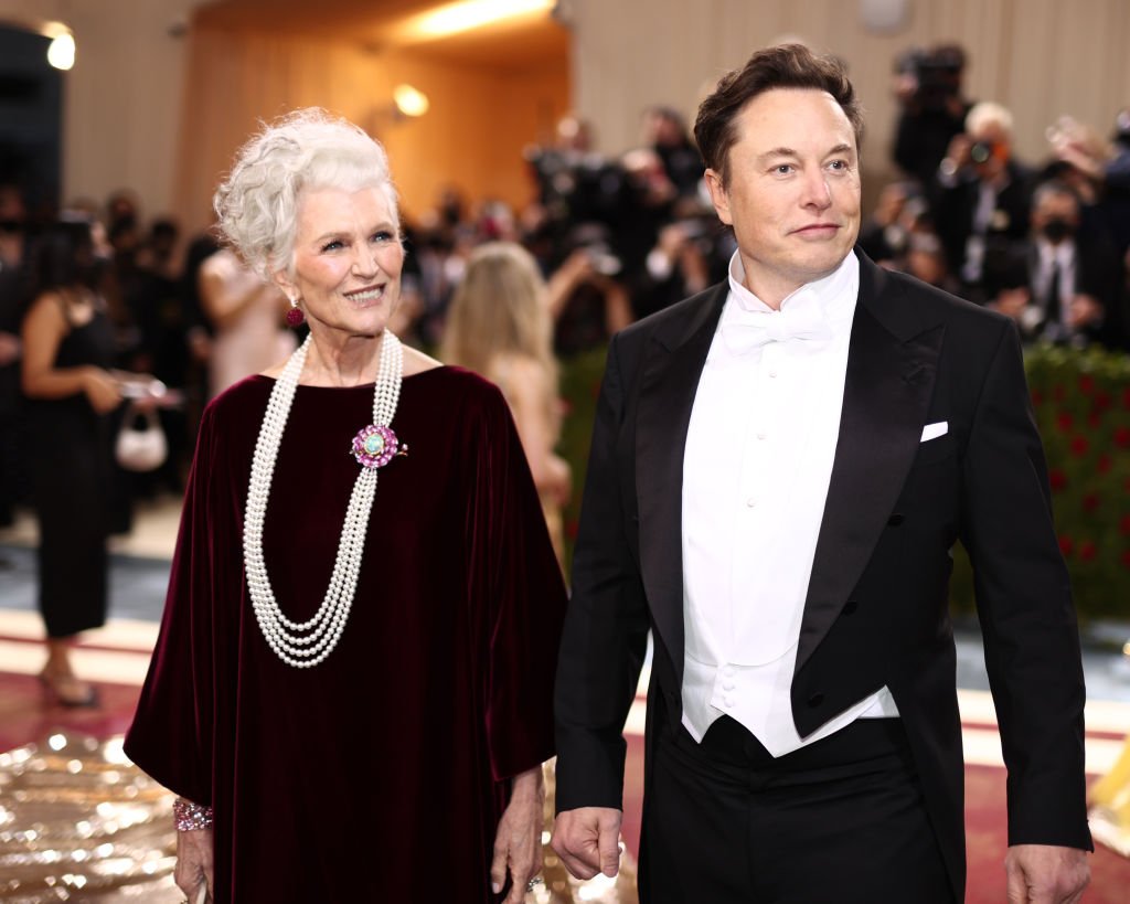 Mama lui Elon Musk, dezvăluiri despre miliardar: Era un geniu încă de la 3 ani. A fost hărţuit de colegii săi de şcoală