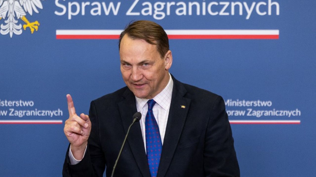Șeful diplomației poloneze ironizează ironic pe Elon Musk, avertizându-l de monitorizare