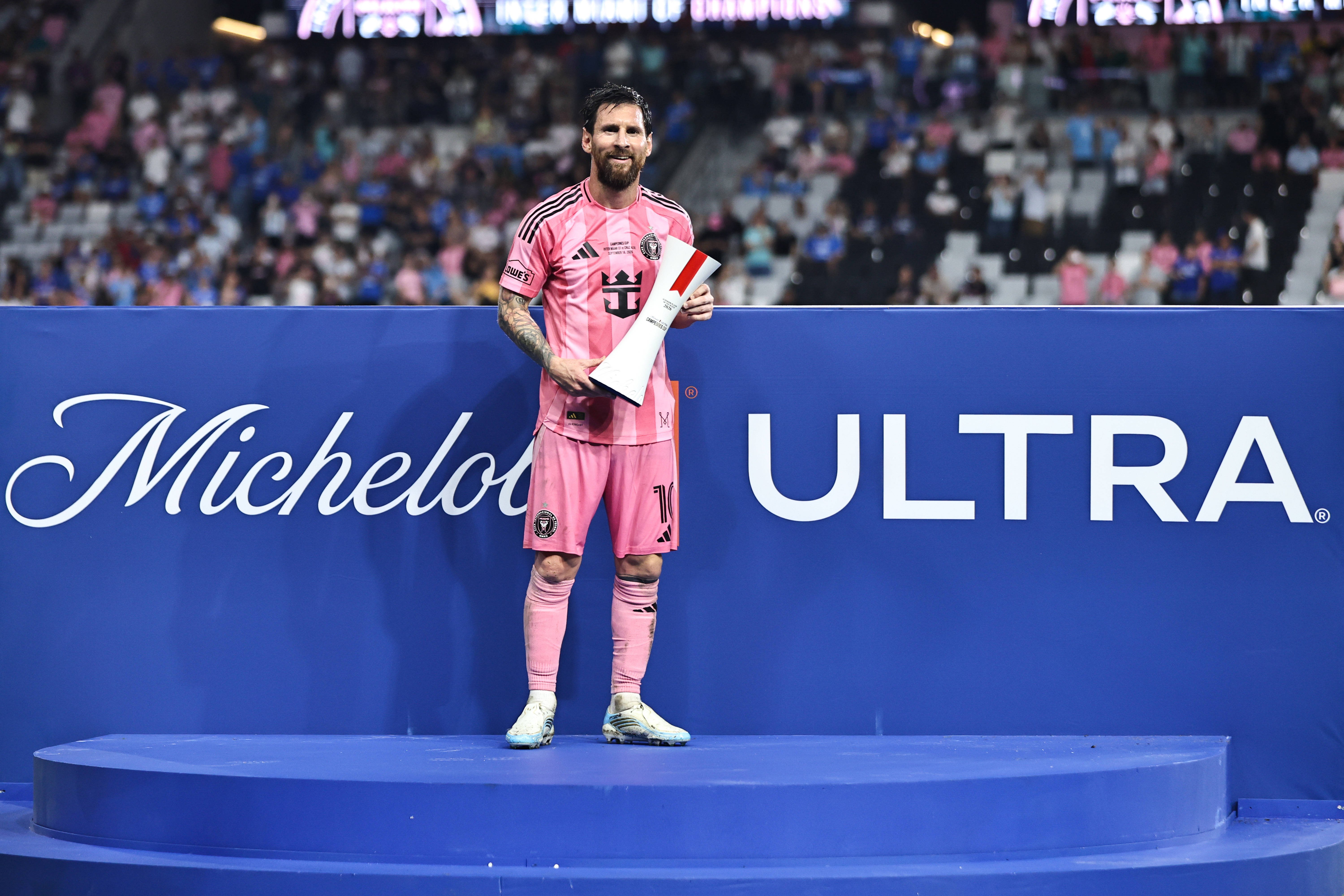 Lionel Messi a marcat golul 100 pentru Inter Miami și a cucerit al 49-lea trofeu din carieră. FOTO