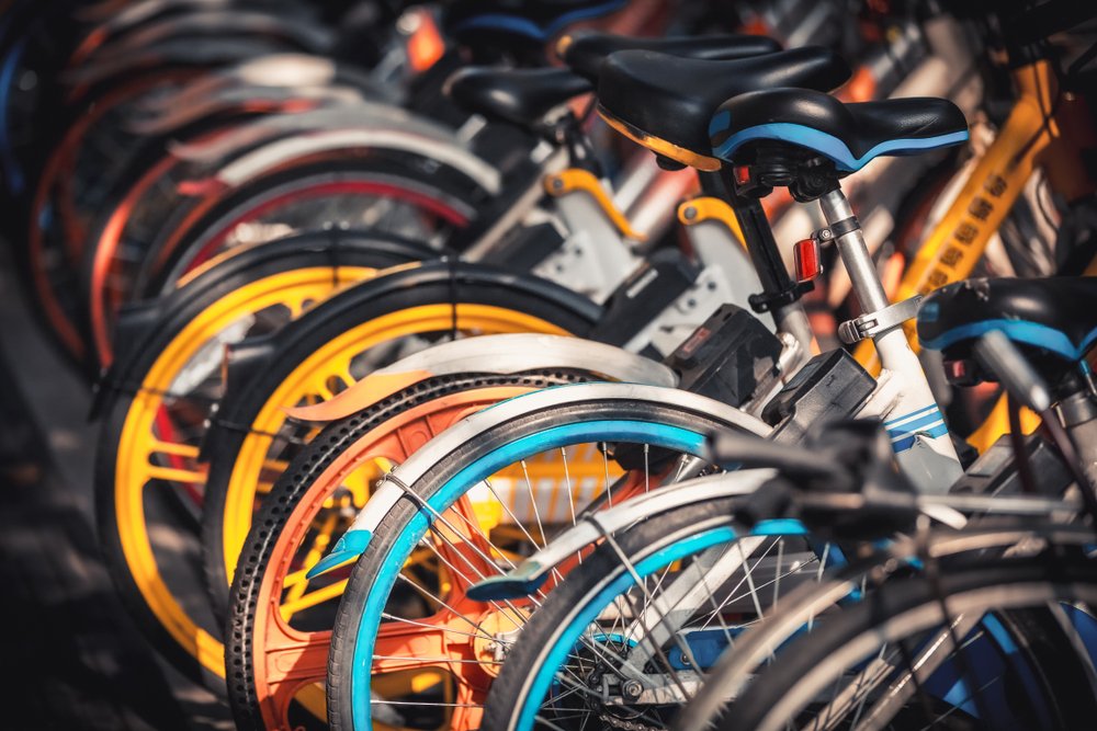 Parcările pentru biciclete, la mare căutare în București. Peste 500 de oameni așteaptă un loc în Sectorul 6