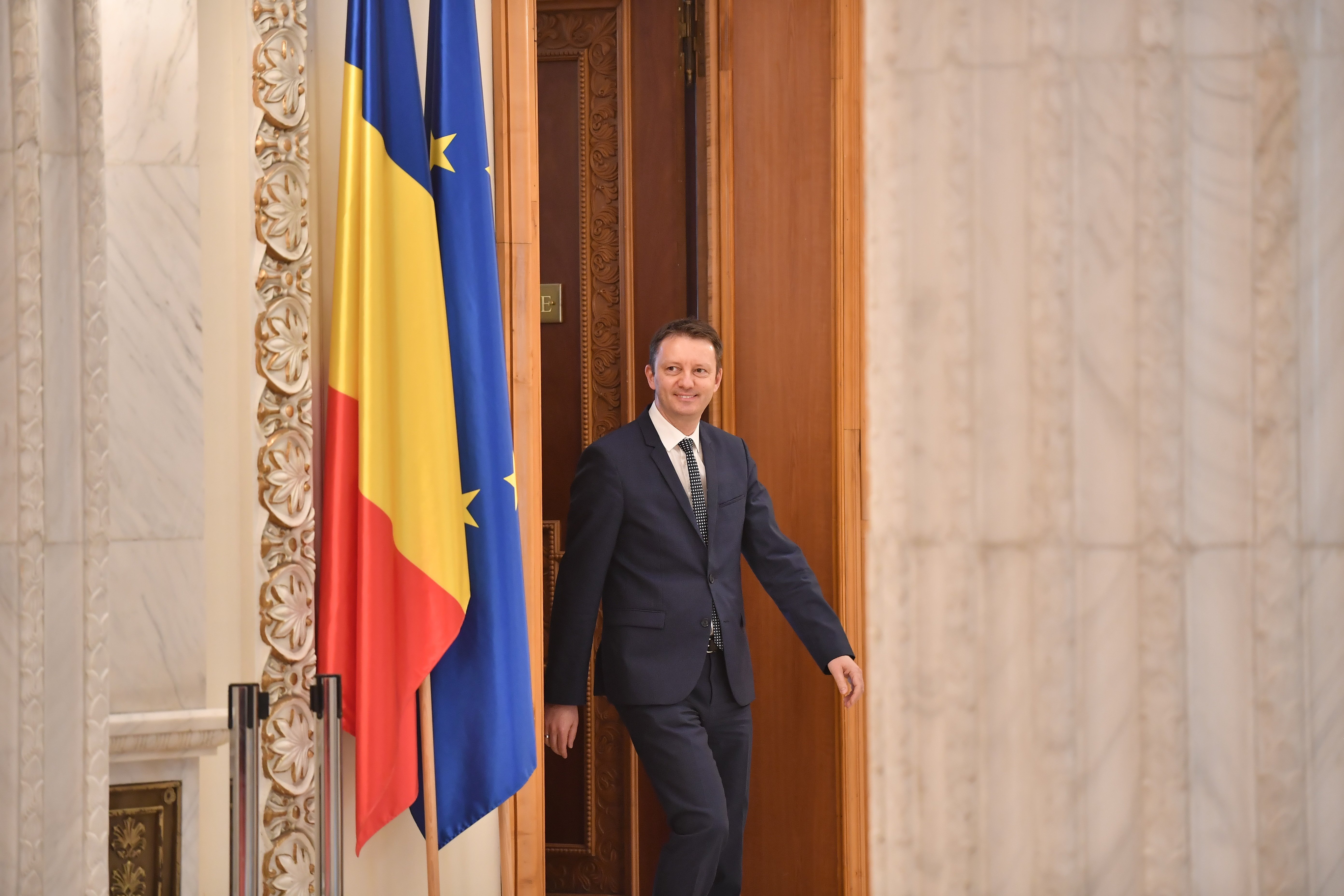 Ce plan are premierul desemnat. Siegfried Mureşan vrea ca audierile miniştrilor propuși de el să dureze cel puţin o oră